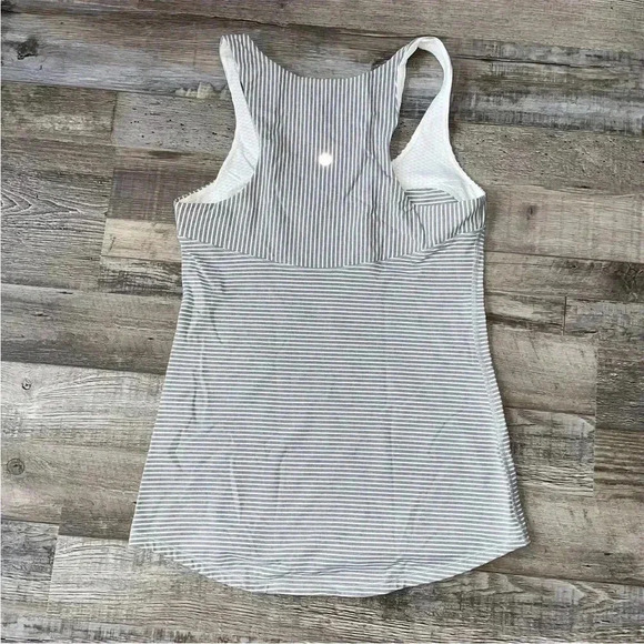 Lululemon  Tank - Picture 2 of 3